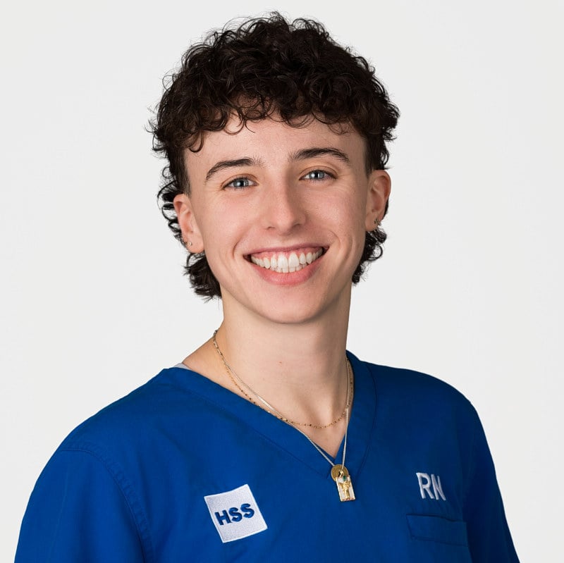 nurse_modern_linkedin_portrait_HSS_new_york_city.