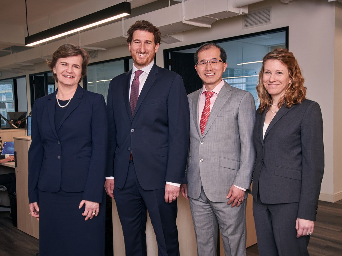 executive_group_enviromental_portrait_midtown_manhattan_onlocation